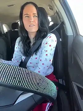 lolabunny9 online show from December 2024 06:20:01 PM