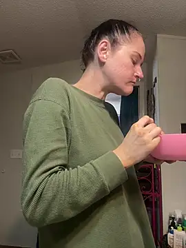 lolabunny9 online show from February 2025 02:43:02 PM