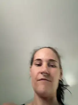 lolabunny9 online show from September 2025 01:23:01 PM