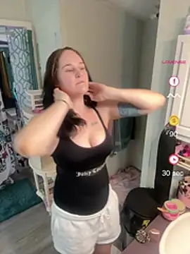 lolabunny9 online show from May 2026 03:06:01 PM