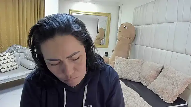 gaby trent online show from December 2025 11:38:02 AM