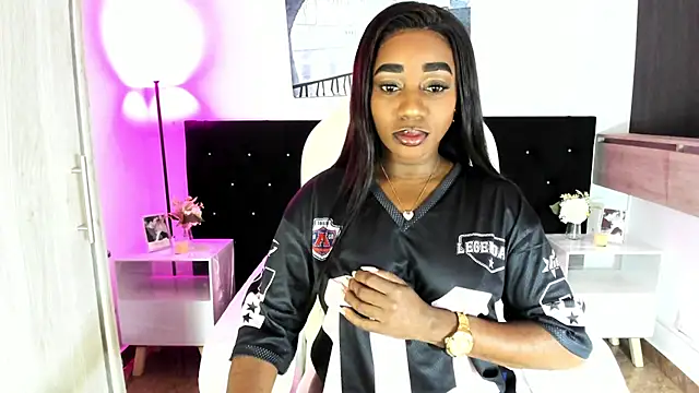 cristaaalclocks1 online show from July 2026 01:28:02 PM
