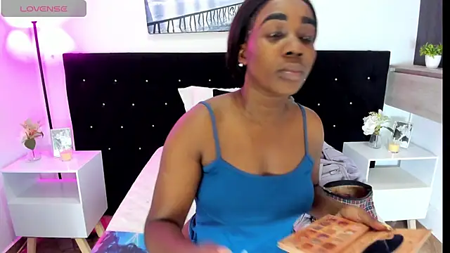 cristaaalclocks1 online show from July 2026 01:02:02 PM