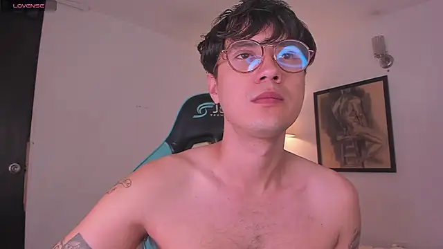 LeaneSeb online show from November 2025 10:47:02 AM