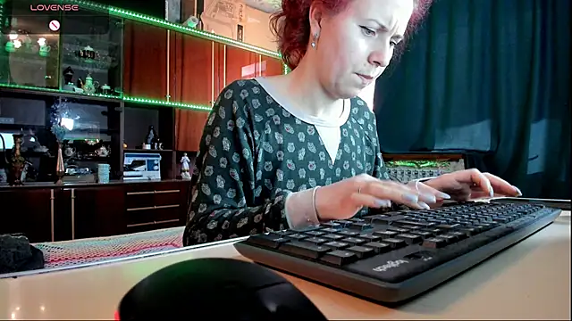 pa1e pr1ncess online show from March 2025 12:01:02 PM