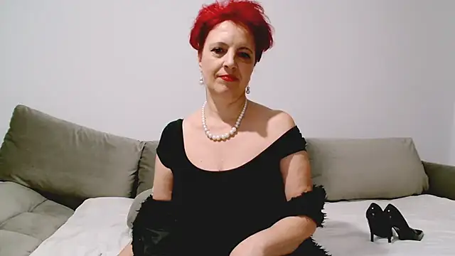 Snapshot of MilfSupreme chatting on January 2026 09:07:02 PM MilfSupreme online show from January 2026 09:07:02 PM
