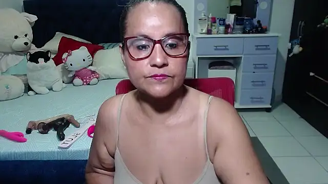 Snapshot of pervert_mommy_ chatting on November 2025 10:14:02 AM pervert mommy online show from November 2025 10:14:02 AM