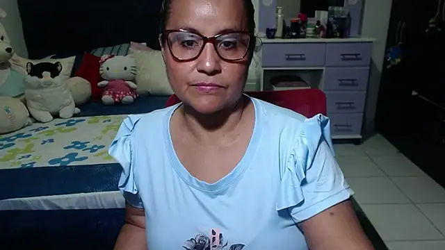 Snapshot of pervert_mommy_ chatting on November 2025 12:30:01 PM pervert mommy online show from November 2025 12:30:01 PM