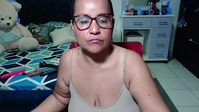 pervert mommy  online show from December 2025 11:06:01 AM