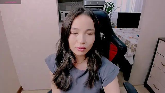 AyaMoon online show from November 2025 05:18:02 AM