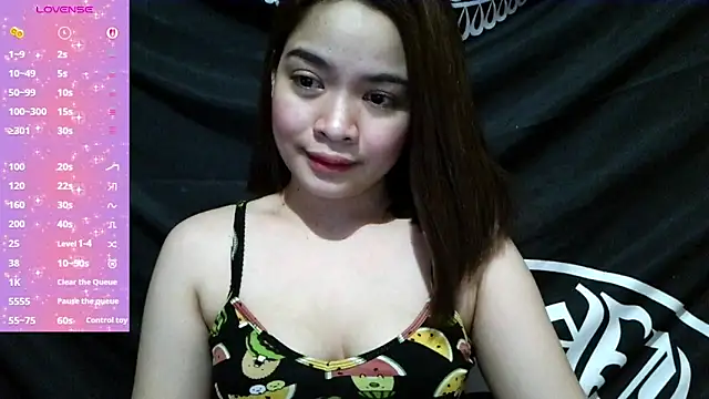 Snapshot of _preciousmoira_ chatting on May 2026 03:56:01 AM preciousmoira online show from May 2026 03:56:01 AM