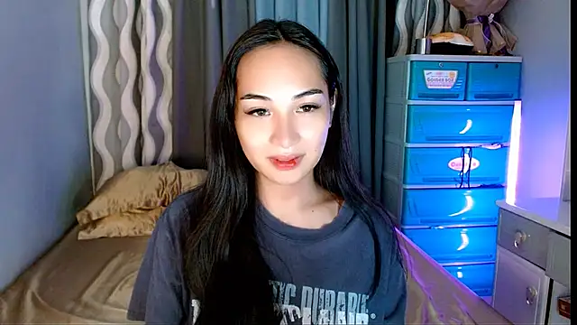 SweetLilly 18 online show from June 2026 05:32:02 AM
