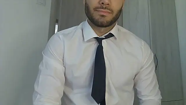 Snapshot of Justynn1 chatting on May 2026 04:51:02 AM Justynn1 online show from May 2026 04:51:02 AM