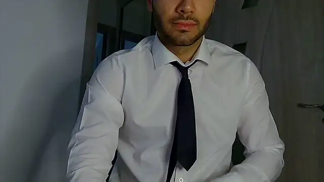 Snapshot of Justynn1 chatting on May 2026 02:53:01 AM Justynn1 online show from May 2026 02:53:01 AM