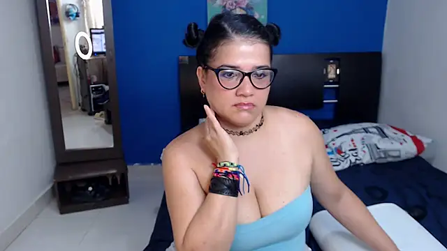 Snapshot of GlendaStarx chatting on May 2026 09:09:01 PM GlendaStarx online show from May 2026 09:09:01 PM
