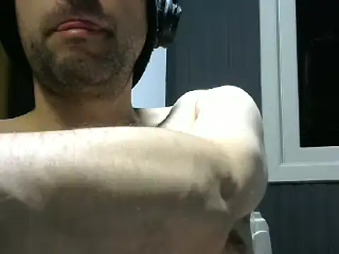 gauchors20 online show from February 2025 02:28:02 AM