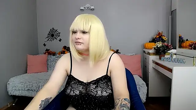 Estheri online show from November 2025 07:20:01 AM