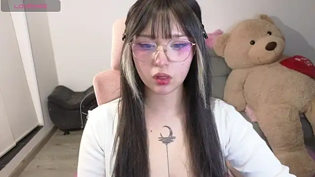 KuroChan420 online show from March 2026 03:56:02 AM