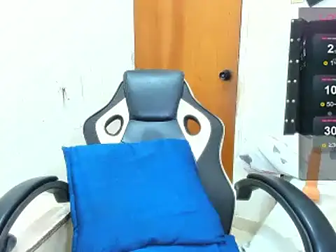 Snapshot of ebonnylatinx chatting on February 2025 11:02:01 PM ebonnylatinx online show from February 2025 11:02:01 PM