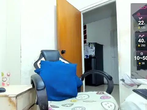 Snapshot of ebonnylatinx chatting on February 2025 01:08:01 AM ebonnylatinx online show from February 2025 01:08:01 AM