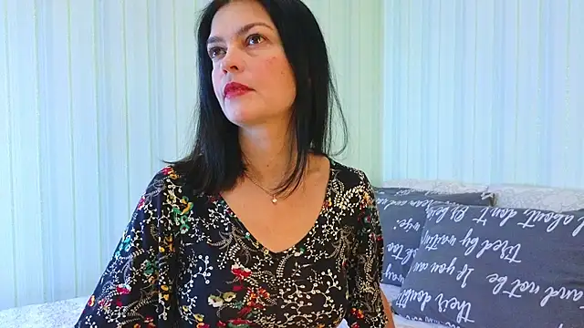  Lily  online show from November 2025 06:13:01 AM