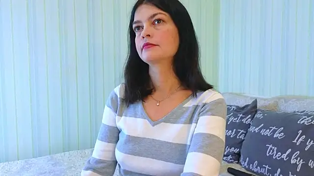  Lily  online show from November 2025 07:18:02 AM