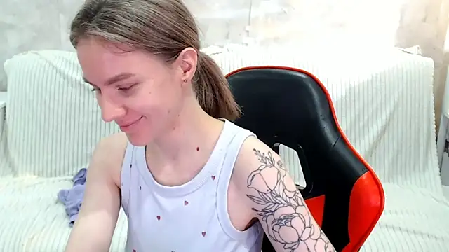 Mila Jon online show from October 2025 06:00:01 AM