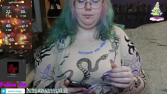 JannetPie online show from December 2024 04:32:01 PM