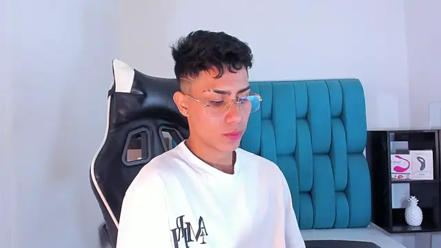 AlanNaughty online show from February 2025 04:36:01 AM