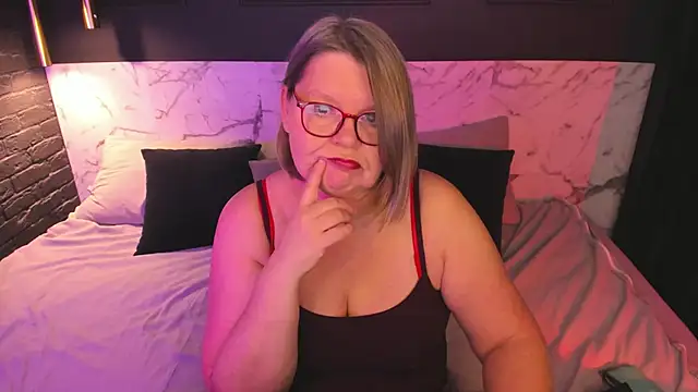 Shannonshine online show from November 2025 01:22:02 PM