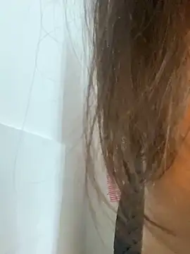 Snapshot of DulceAngelica chatting on March 2026 07:25:02 AM DulceAngelica online show from March 2026 07:25:02 AM