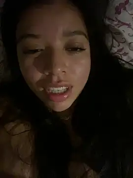 Snapshot of DulceAngelica chatting on March 2026 02:49:02 AM DulceAngelica online show from March 2026 02:49:02 AM