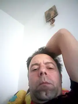 Snapshot of david_geam chatting on December 2024 11:46:01 AM david geam online show from December 2024 11:46:01 AM