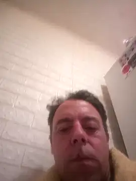 Snapshot of david_geam chatting on December 2024 07:43:02 PM david geam online show from December 2024 07:43:02 PM