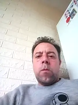 Snapshot of david_geam chatting on December 2024 06:29:01 AM david geam online show from December 2024 06:29:01 AM