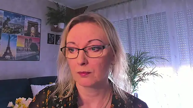 Snapshot of vanessa_chat chatting on April 2026 01:22:01 PM vanessa chat online show from April 2026 01:22:01 PM