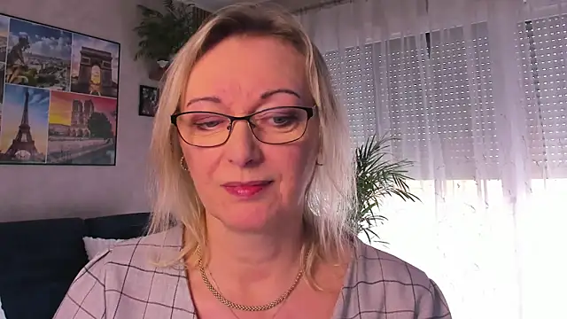 Snapshot of vanessa_chat chatting on April 2026 01:39:01 PM vanessa chat online show from April 2026 01:39:01 PM