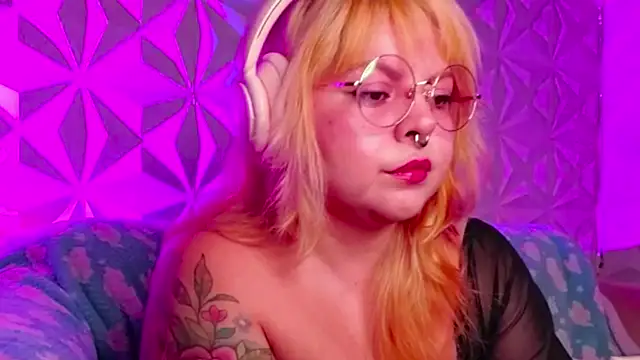 Snapshot of Satyn_doll chatting on September 2025 11:30:02 PM Satyn doll online show from September 2025 11:30:02 PM