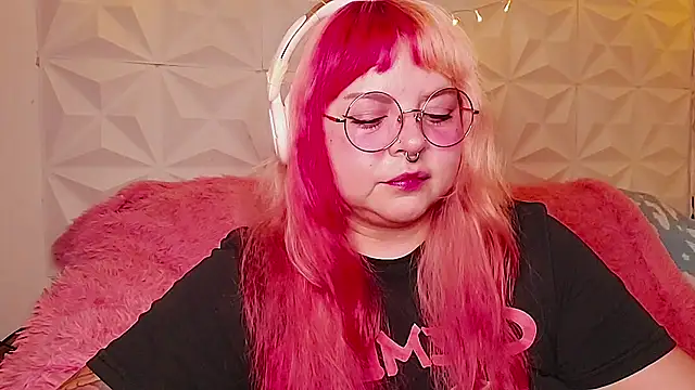 Satyn doll online show from July 2026 10:47:02 PM