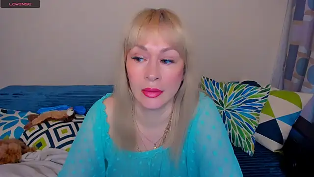 EllenMoore online show from June 2026 03:08:01 AM