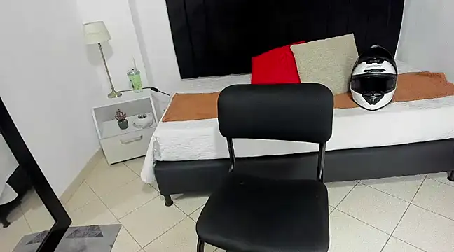 anhtony wayans online show from December 2024 01:04:01 AM