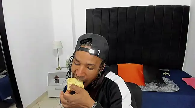 anhtony wayans online show from December 2024 08:58:02 PM