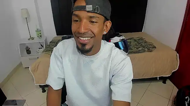 anhtony wayans online show from January 2025 11:30:01 PM