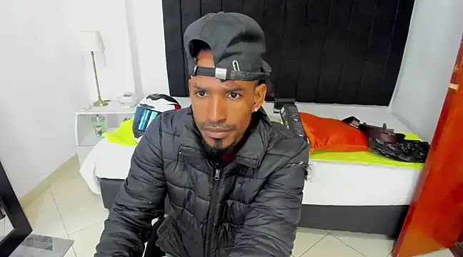 anhtony wayans online show from February 2025 12:54:01 AM