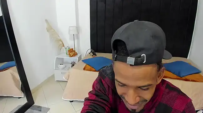 anhtony wayans online show from February 2025 11:46:02 PM