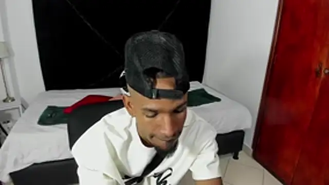 anhtony wayans online show from October 2025 12:13:01 AM