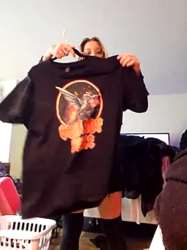 LilyOrion online show from December 2025 02:42:01 AM