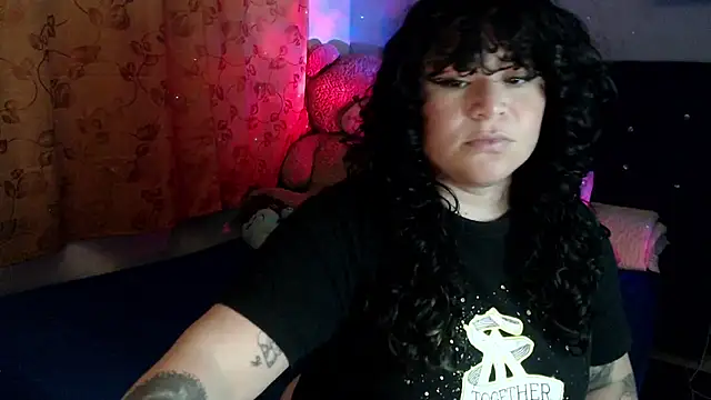 ANGELIQUE KLANE online show from October 2025 06:28:02 PM