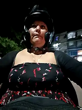 Snapshot of Brenda_Berck_ chatting on November 2025 01:48:02 AM Brenda Berck online show from November 2025 01:48:02 AM