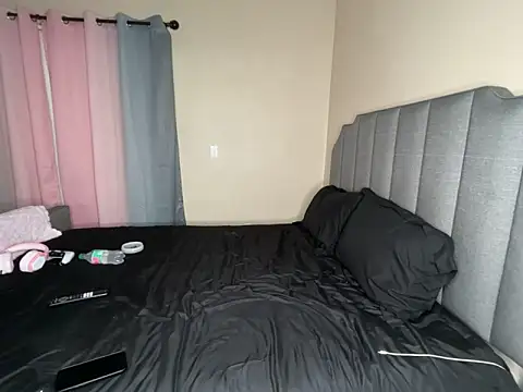 Snapshot of souulsnatcher chatting on October 2025 12:48:02 PM souulsnatcher online show from October 2025 12:48:02 PM